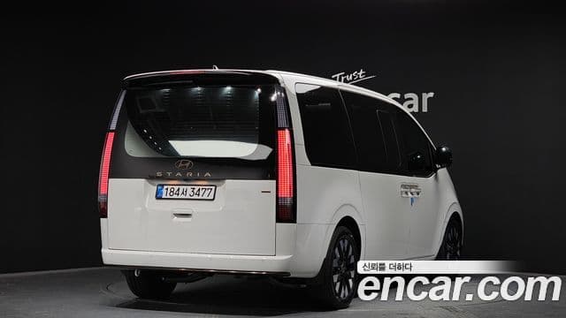 Hyundai Staria Inspiration, 2025 2