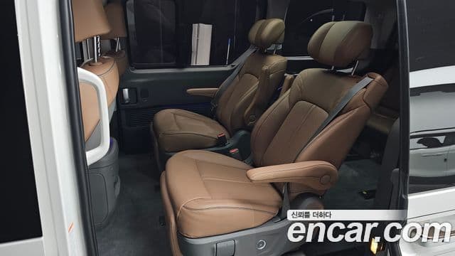 Hyundai Staria Inspiration, 2025 12
