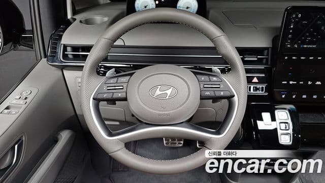 Hyundai Staria Inspiration, 2025 13