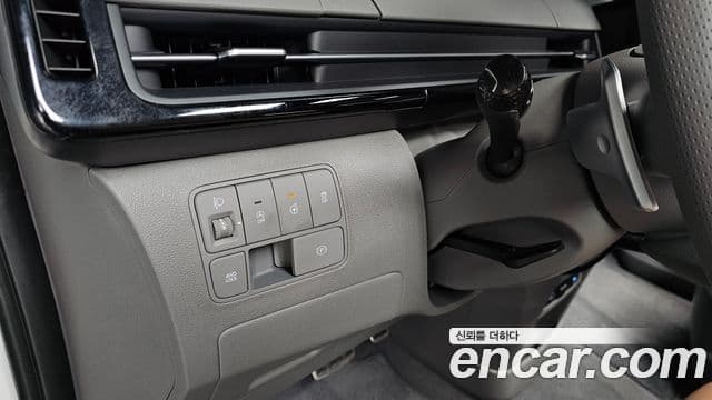 Hyundai Staria Inspiration, 2025 16