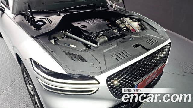 Genesis GV70, 2022 6