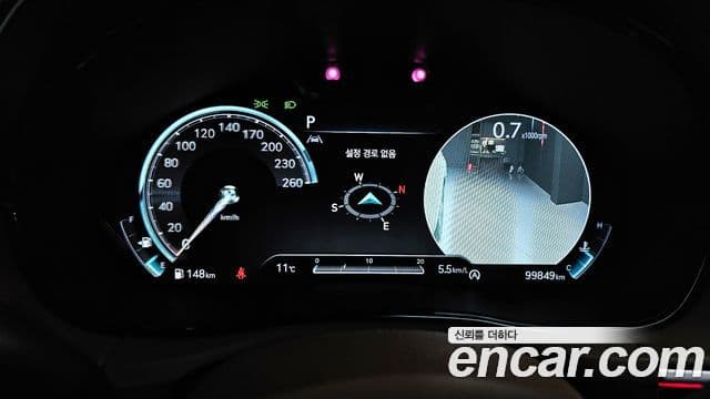 Genesis GV70, 2022 8