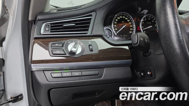 BMW 7시리즈 (F01) 740Li, 2012 17