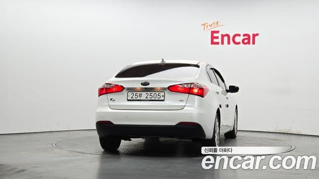 Kia K3 Trendy, 2013 4