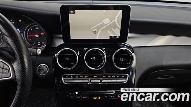 Mercedes-Benz GLC-класс X253 GLC220 d 4MATIC купе, 2018 14