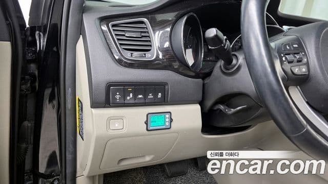 Kia The / новый New Carnival President, 2019 16