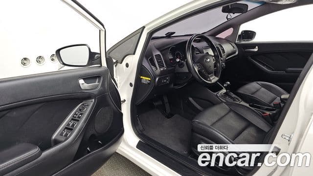 Kia K3 Luxury, 2015 10