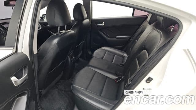 Kia K3 Luxury, 2015 13