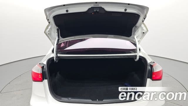 Kia K3 Luxury, 2015 21