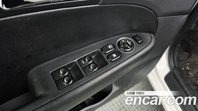 Hyundai i30 Luxury, 2010 16