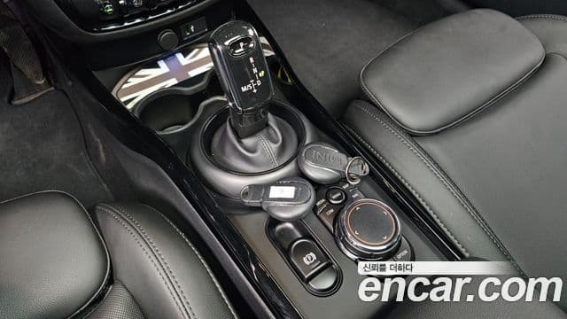 Mini Cooper D 클럽맨 2세대, 2019 9