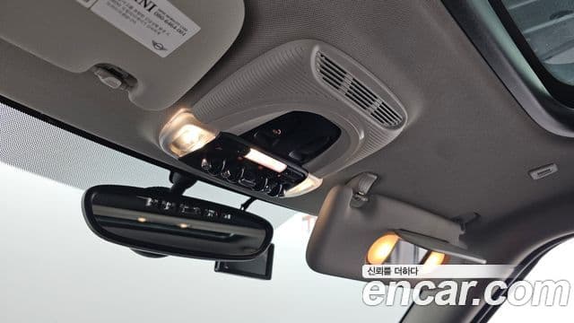 Mini Cooper D 클럽맨 2세대, 2019 17