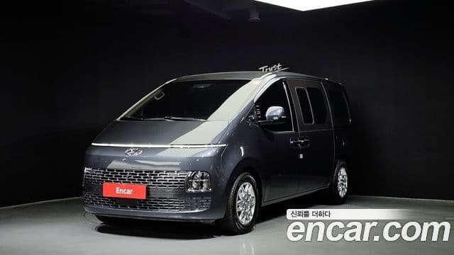 Hyundai Staria Modern, 2022 1