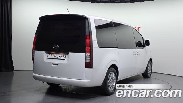 Hyundai Staria Modern, 2023 2