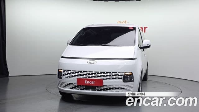 Hyundai Staria Modern, 2023 3