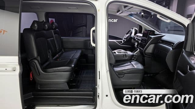 Hyundai Staria Modern, 2023 20