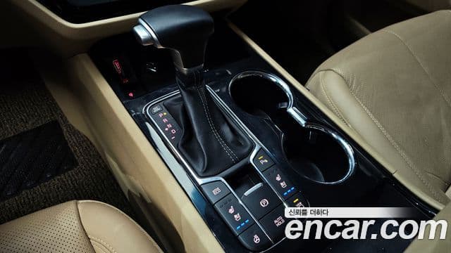 Kia The / новый New Carnival Noblesse Special High Roof, 2020 9