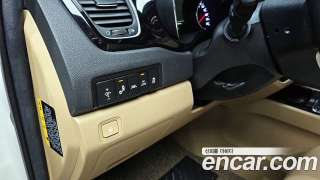 Kia The / новый New Carnival Noblesse Special High Roof, 2020 16