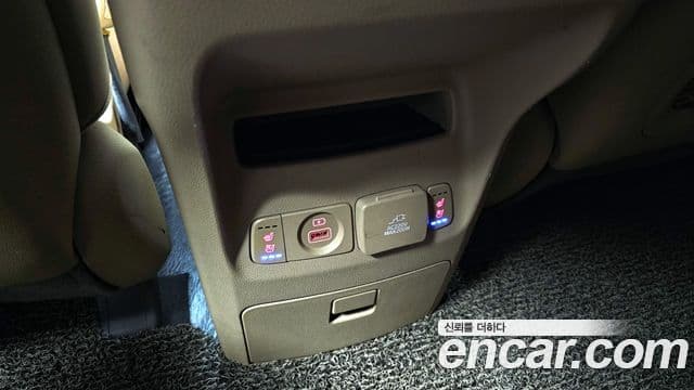 Kia The / новый New Carnival Noblesse Special High Roof, 2020 18