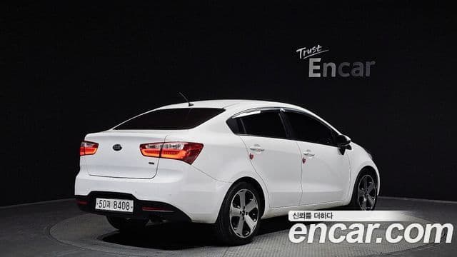 Kia All New Pride Prestige, 2014 2