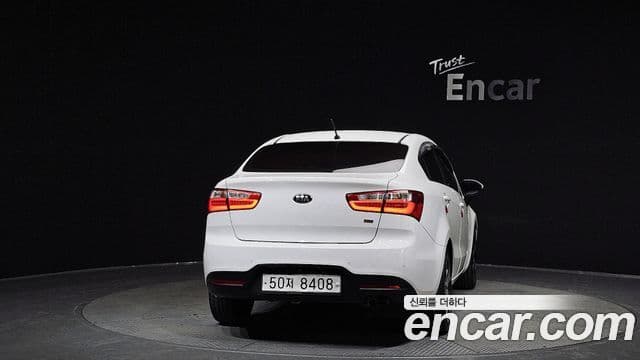 Kia All New Pride Prestige, 2014 4