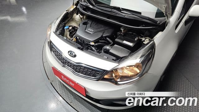 Kia All New Pride Prestige, 2014 6