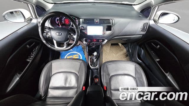 Kia All New Pride Prestige, 2014 7