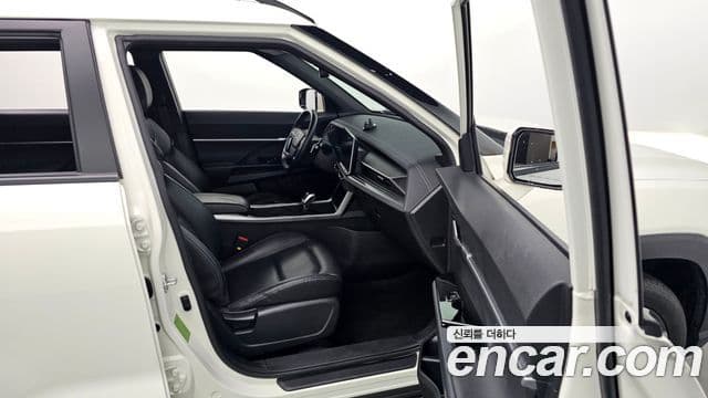 KG모빌리티(SsangYong) Torres T5, 2023 11