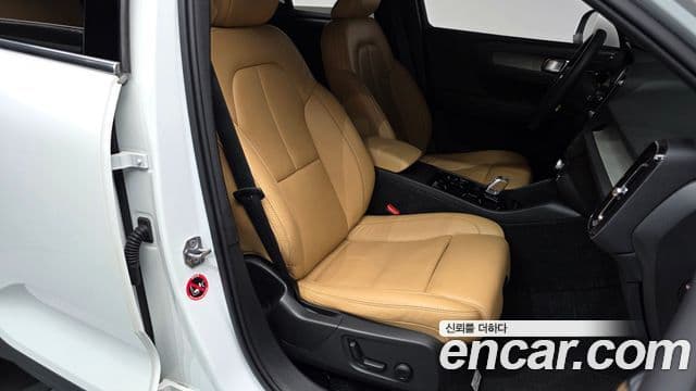 Volvo XC40 T4 Inscription, 2019 10