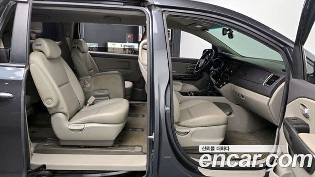 Kia All New Carnival 11인승 Deluxe, 2015 10