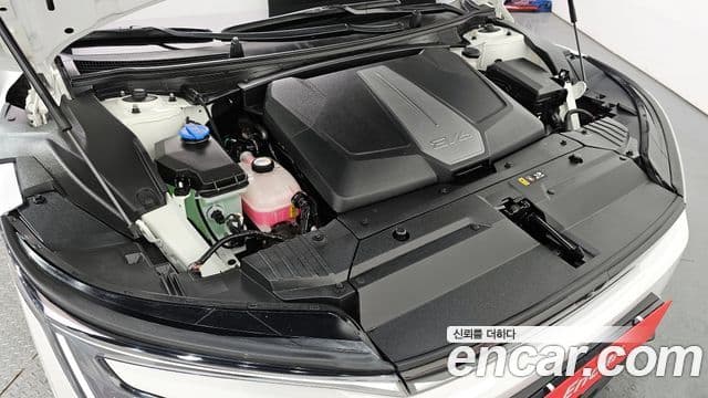 Kia The / новый New EV6 GT Line, 2025 6