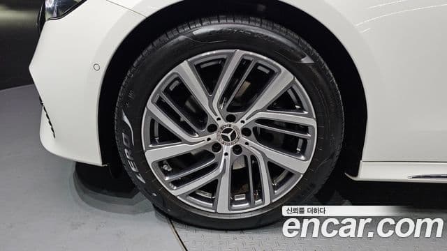 Mercedes-Benz E-класс W214 Exclusive, 2024 все фото