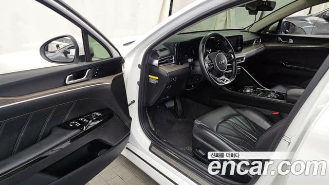 Kia K5 3세대 Signature, 2020 10