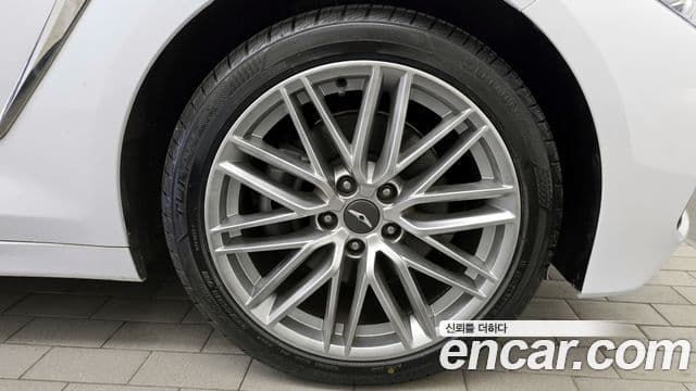 Genesis G70 Advanced, 2019 все фото