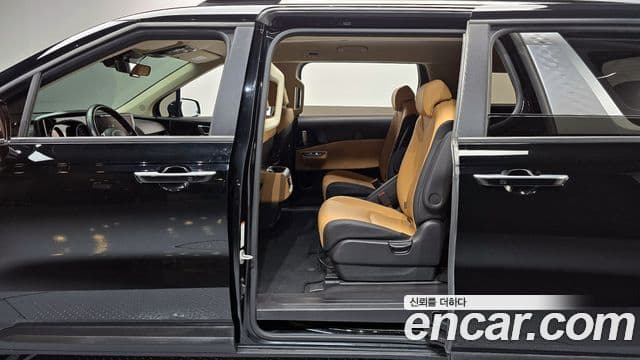 Kia Carnival 4세대 Prestige, 2022 12
