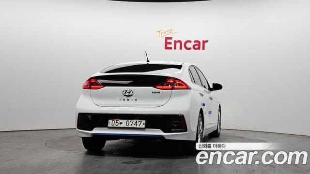 Hyundai Ioniq гибрид Plus, 2016 4