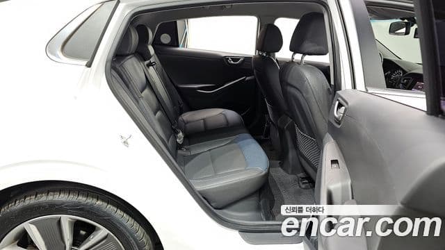 Hyundai Ioniq гибрид Plus, 2016 12