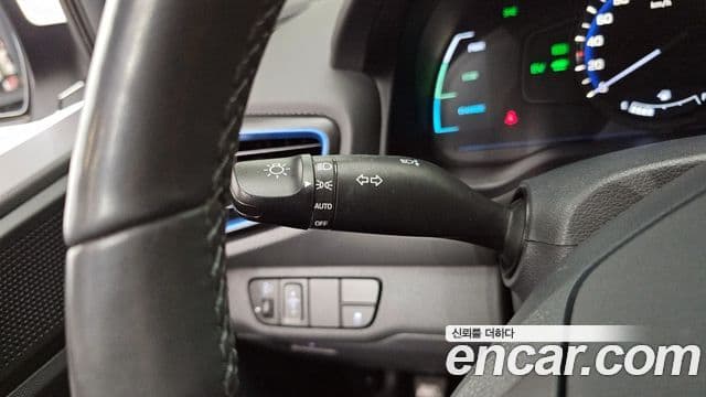 Hyundai Ioniq гибрид Plus, 2016 19