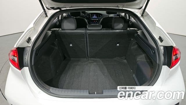 Hyundai Ioniq гибрид Plus, 2016 20