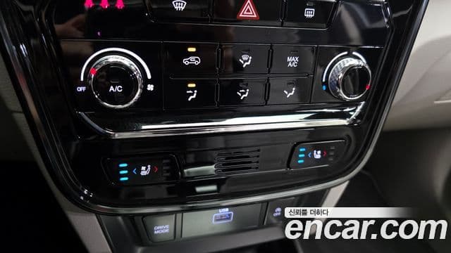 KG모빌리티(SsangYong) Berry New Tivoli V3, 2022 16