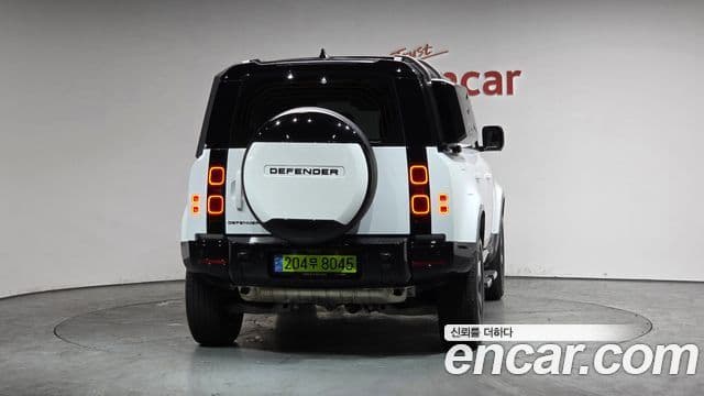 Land Rover Defender (L663) 110 P300 X-Dynamic SE, 2024 4