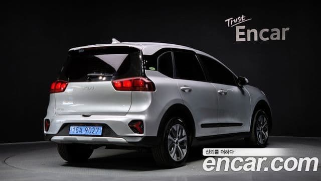 Kia Niro Plus Light (таксомоторный тип), 2023 2