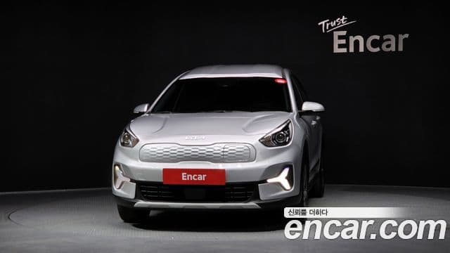 Kia Niro Plus Light (таксомоторный тип), 2023 3