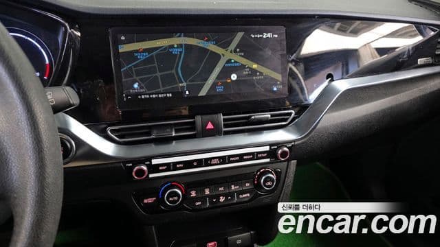 Kia Niro Plus Light (таксомоторный тип), 2023 14