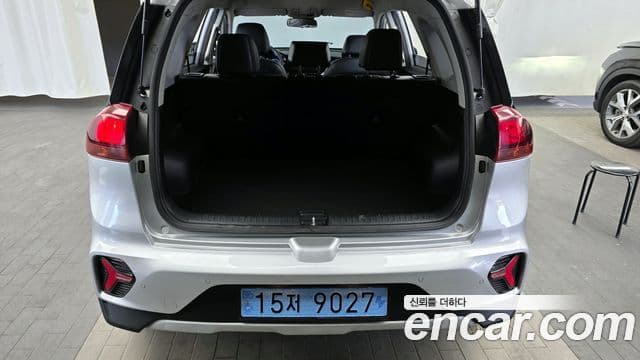Kia Niro Plus Light (таксомоторный тип), 2023 20