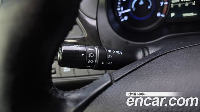 Hyundai Grandeur HG Premium, 2015 16