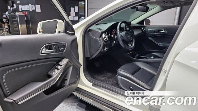 Mercedes-Benz GLA-класс X156 GLA200 d 4MATIC Activity Edition, 2017 11