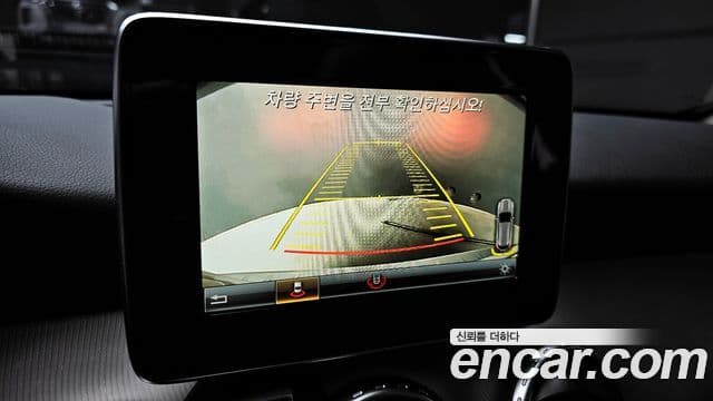 Mercedes-Benz GLA-класс X156 GLA200 d 4MATIC Activity Edition, 2017 15