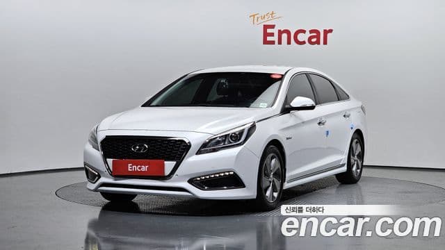 Hyundai LF Sonata гибрид Premium, 2015 1