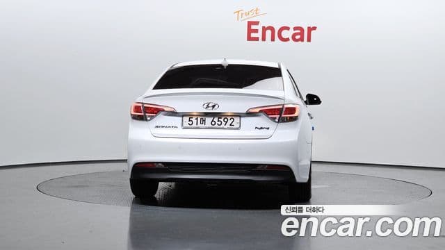 Hyundai LF Sonata гибрид Premium, 2015 4